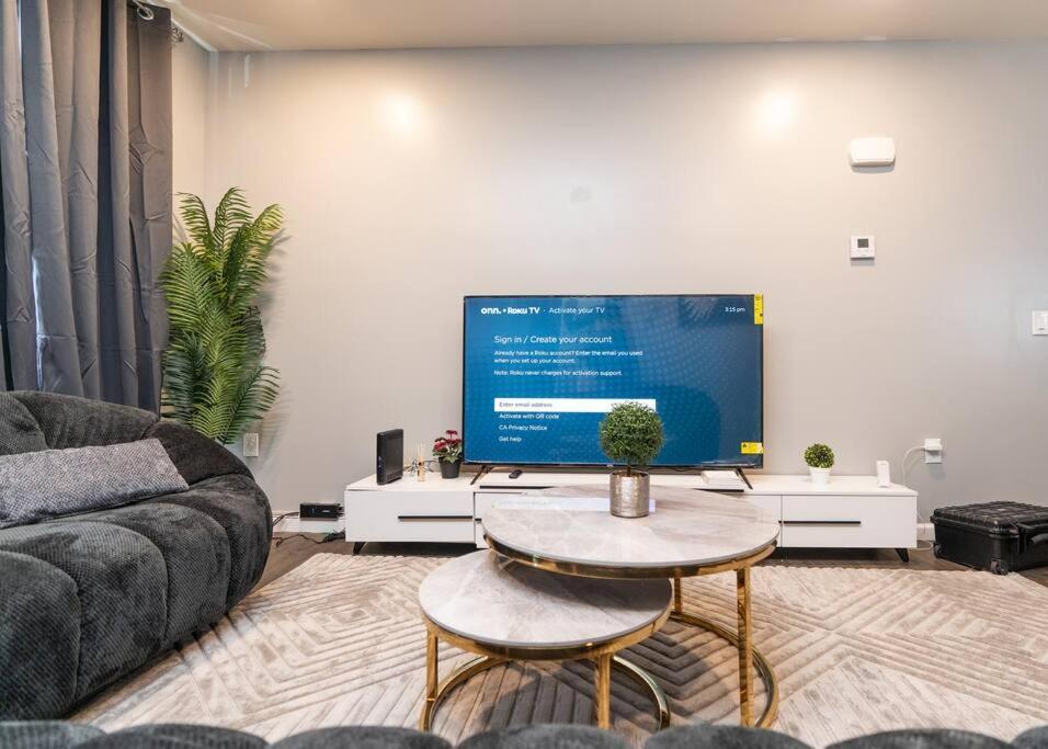 Elegant Apt By Ewr & Pennstation ニューアーク エクステリア 写真