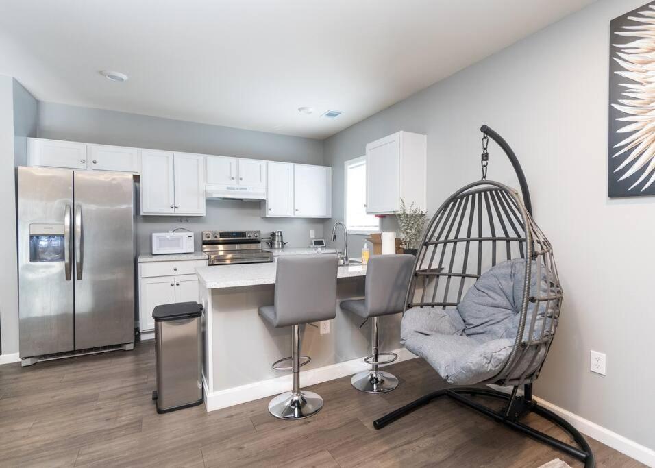 Elegant Apt By Ewr & Pennstation ニューアーク エクステリア 写真